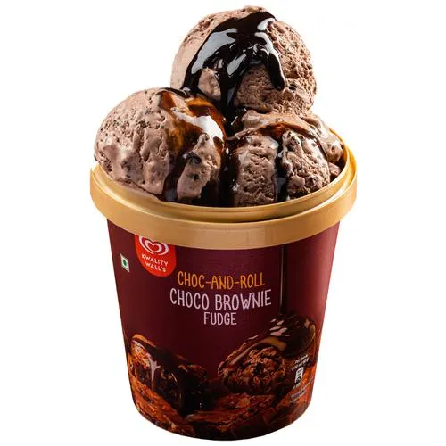 kwality walls Choc-And-Roll Choco Brownie Fudge Frozen Dessert, 700 ml